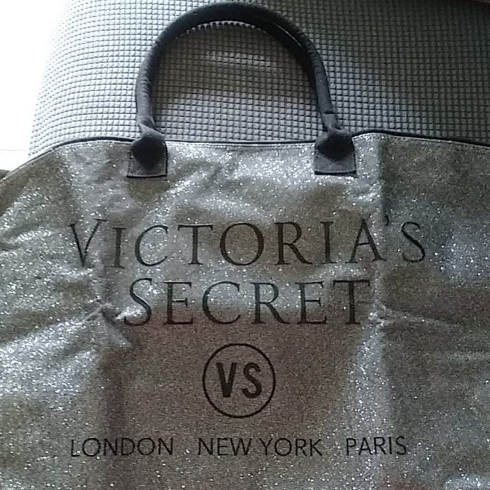Bag.. this bag was never used.
